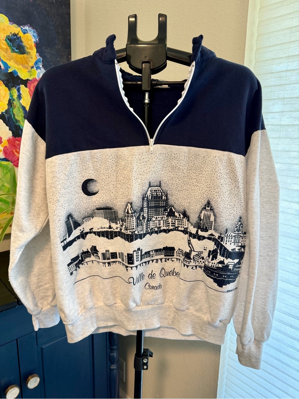 Vintage Ville de Québec Canada Quarter Zip Graphic Sweatshirt